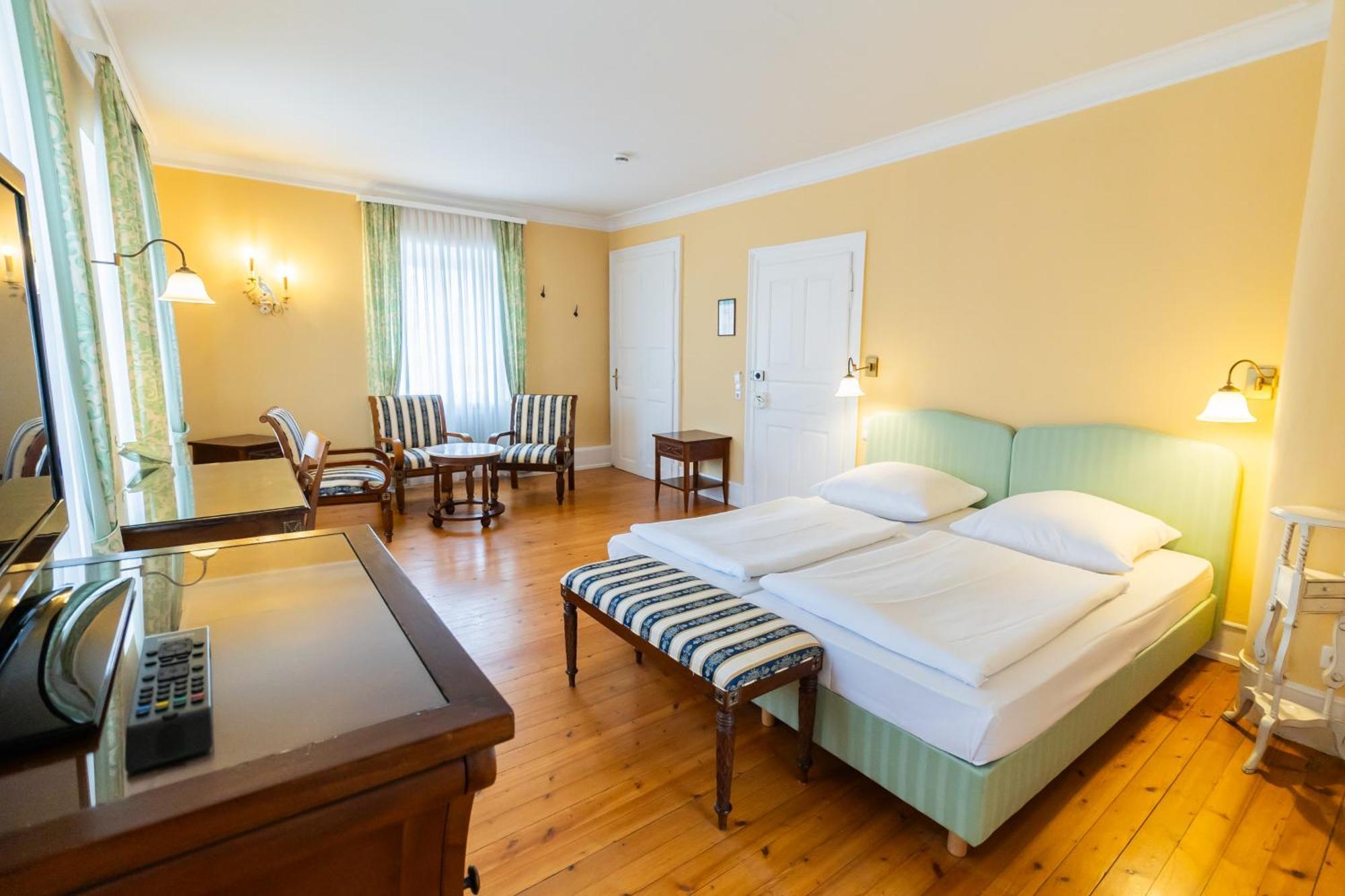 Schloss Neckarbischofsheim מראה חיצוני תמונה