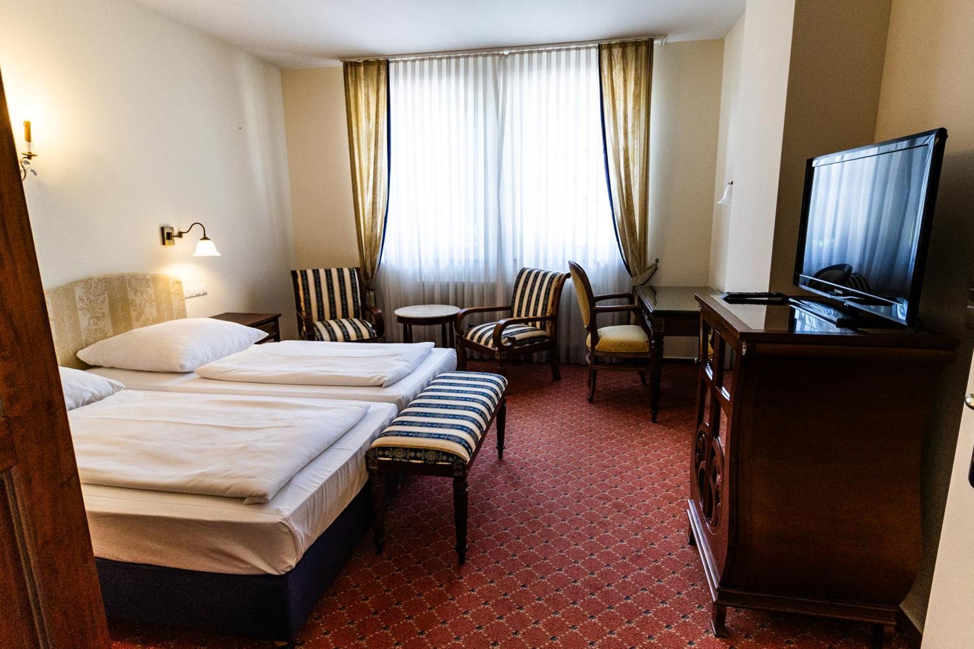 Schloss Neckarbischofsheim מראה חיצוני תמונה