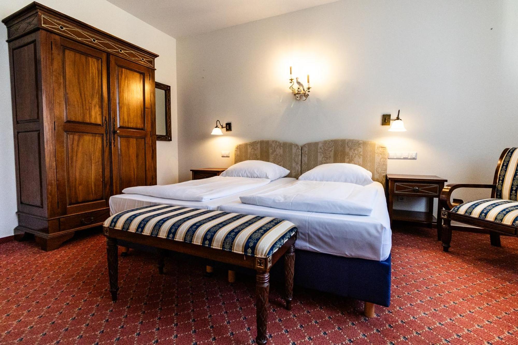 Schloss Neckarbischofsheim מראה חיצוני תמונה